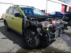 JTMJJREVXJD222646 2018 TOYOTA RAV 4