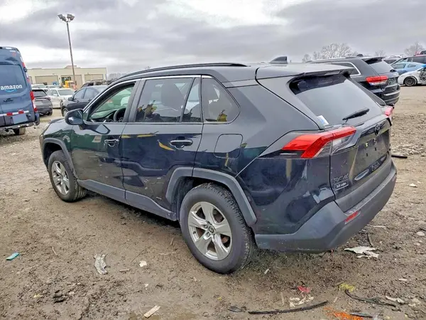 JTML6RFV3MD016078 2021 TOYOTA RAV 4 - Image 2