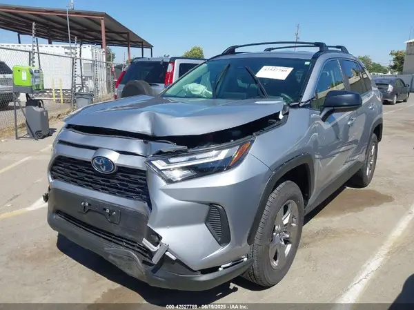 JTMLWRFV7RD253566 2024 TOYOTA RAV 4 - Image 2