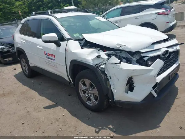 JTMMWRFV0RD243689 2024 TOYOTA RAV 4 - Image 1