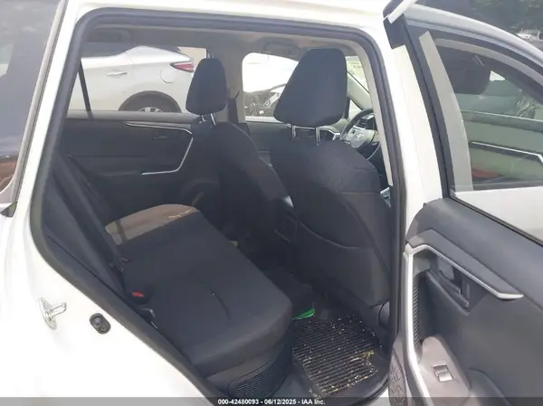 JTMMWRFV0RD243689 2024 TOYOTA RAV 4 - Image 8