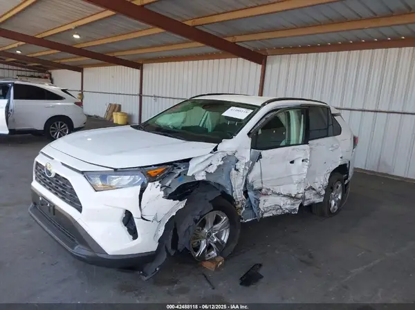 JTMMWRFV1MD129239 2021 TOYOTA RAV 4 - Image 2