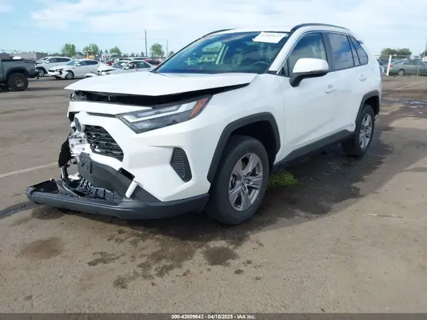 JTMMWRFV1RD208899 2024 TOYOTA RAV 4 - Image 2
