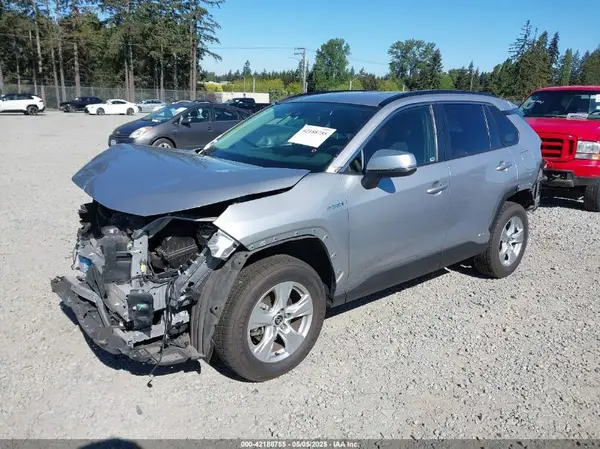 JTMMWRFV2MD122204 2021 TOYOTA RAV 4 - Image 2