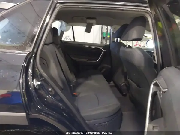 JTMMWRFV8KD008298 2019 TOYOTA RAV 4 - Image 8