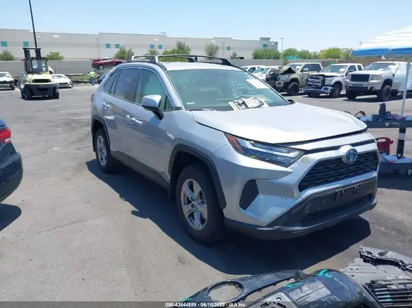 JTMMWRFV8RD241382 2024 TOYOTA RAV 4 - Image 1