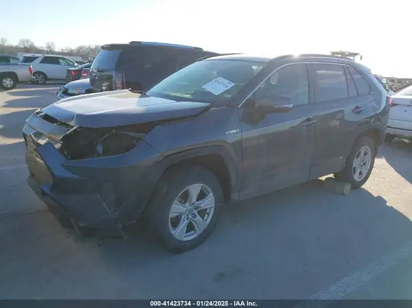 JTMMWRFV9KD009024 2019 TOYOTA RAV 4 - Image 2