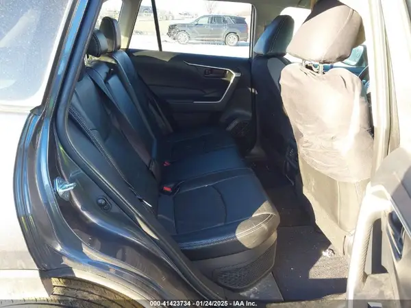 JTMMWRFV9KD009024 2019 TOYOTA RAV 4 - Image 8