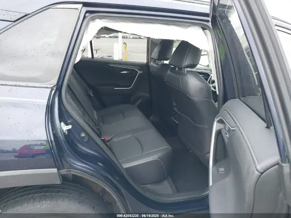 JTMN1RFV2KD028596 2019 TOYOTA RAV 4 - Image 8