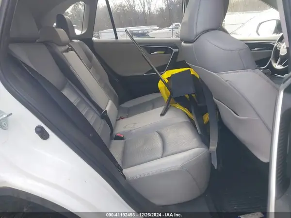 JTMN1RFV2KD519900 2019 TOYOTA RAV 4 - Image 8