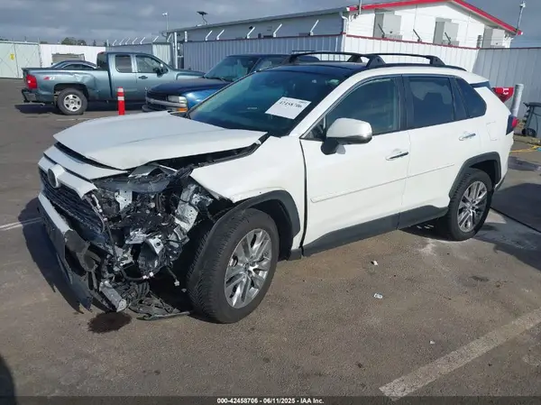 JTMN1RFV2KD522358 2019 TOYOTA RAV 4 - Image 2