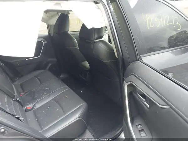 JTMN1RFV3MD075851 2021 TOYOTA RAV 4 - Image 8