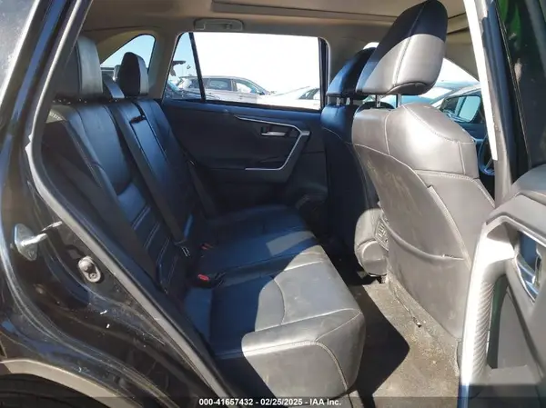JTMN1RFV5KD506624 2019 TOYOTA RAV 4 - Image 8
