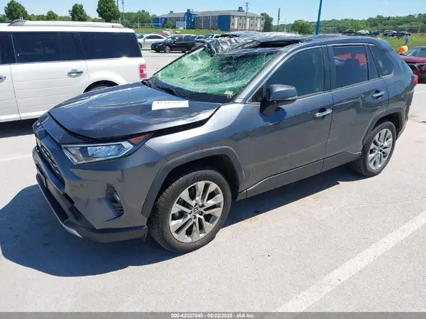 JTMN1RFV6MD076878 2021 TOYOTA RAV 4 - Image 2