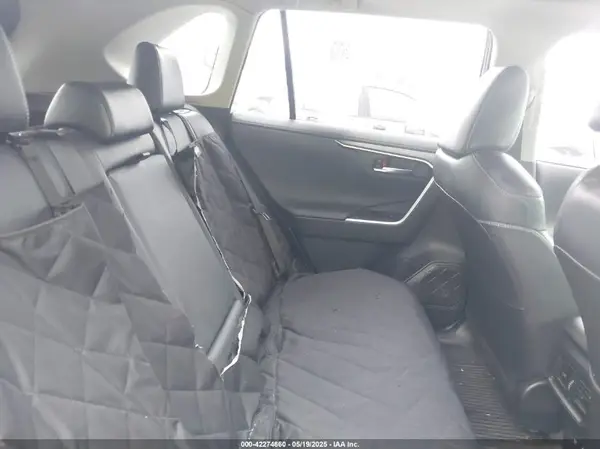 JTMN1RFV6MD077917 2021 TOYOTA RAV 4 - Image 8