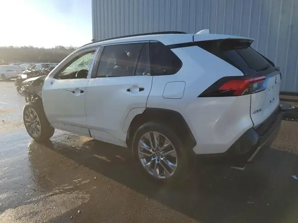 JTMN1RFV7KD015584 2019 TOYOTA RAV 4 - Image 2