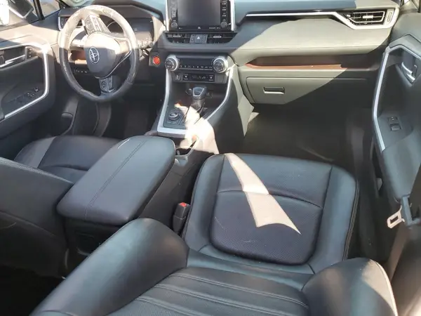 JTMN1RFV7KD500713 2019 TOYOTA RAV 4 - Image 8