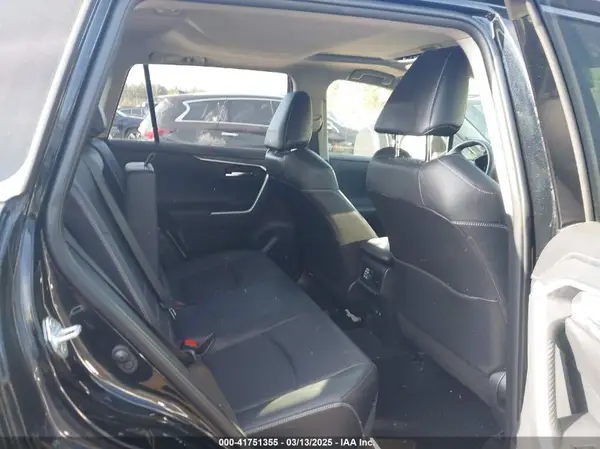 JTMN1RFV8KD033205 2019 TOYOTA RAV 4 - Image 8