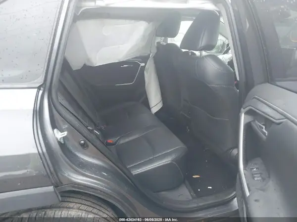 JTMN1RFV9KD036470 2019 TOYOTA RAV 4 - Image 8