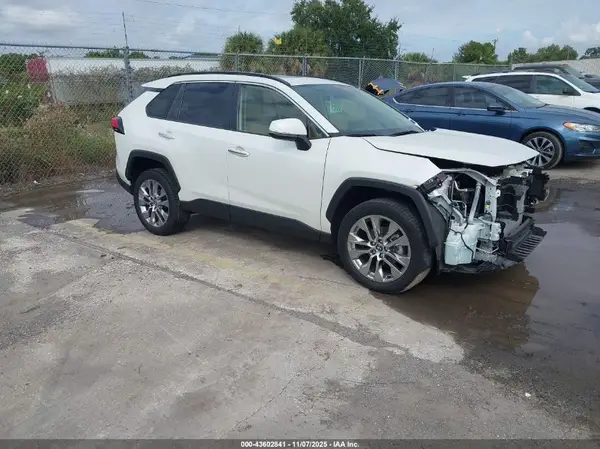 JTMN1RFVXND085116 2022 TOYOTA RAV 4 - Image 1