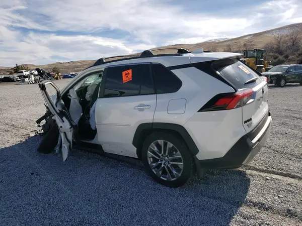 JTMN1RFVXND087481 2022 TOYOTA RAV 4 - Image 2