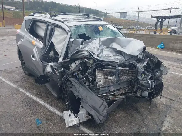 JTMNFREV1JD121028 2018 TOYOTA RAV 4 - Image 1