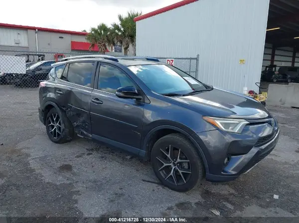 JTMNFREV2HJ141171 2017 TOYOTA RAV 4 - Image 1