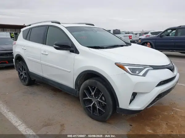 JTMNFREV2HJ707667 2017 TOYOTA RAV 4 - Image 1