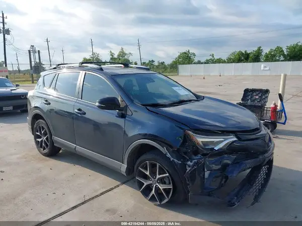 JTMNFREV3HJ120765 2017 TOYOTA RAV 4 - Image 1