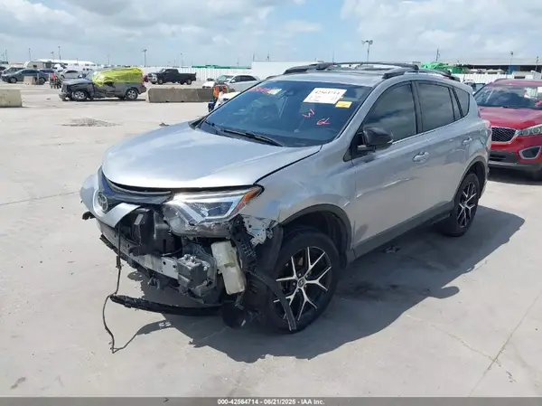 JTMNFREV3JJ159703 2018 TOYOTA RAV 4 - Image 2