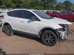 JTMNFREV3JJ163699 2018 TOYOTA RAV 4