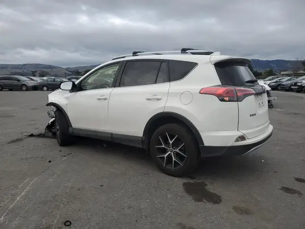 JTMNFREV5GJ071955 2016 TOYOTA RAV 4 - Image 2