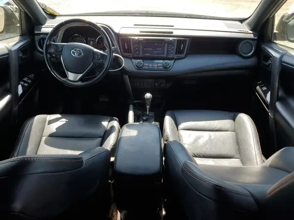 JTMNFREV5JD123977 2018 TOYOTA RAV 4 - Image 8