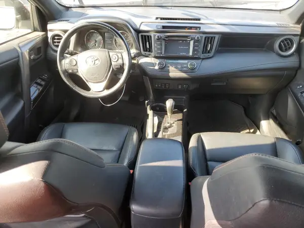 JTMNFREV5JJ184005 2018 TOYOTA RAV 4 - Image 8