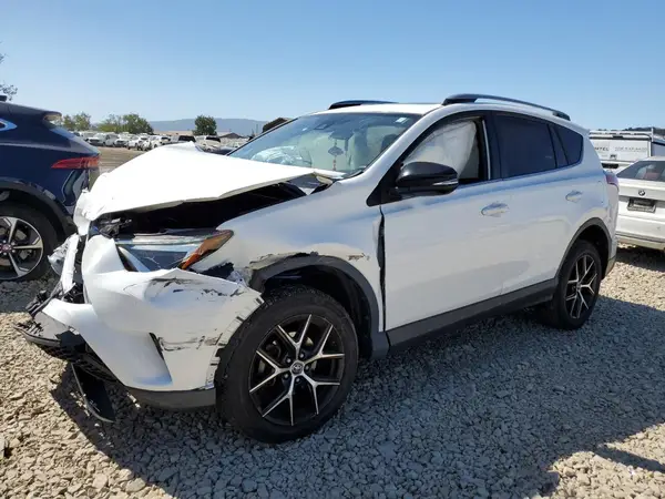 JTMNFREV5JJ723433 2018 TOYOTA RAV 4 - Image 1