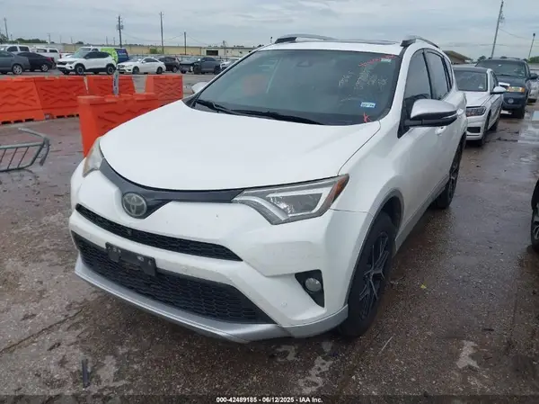 JTMNFREV8GJ075627 2016 TOYOTA RAV 4 - Image 2