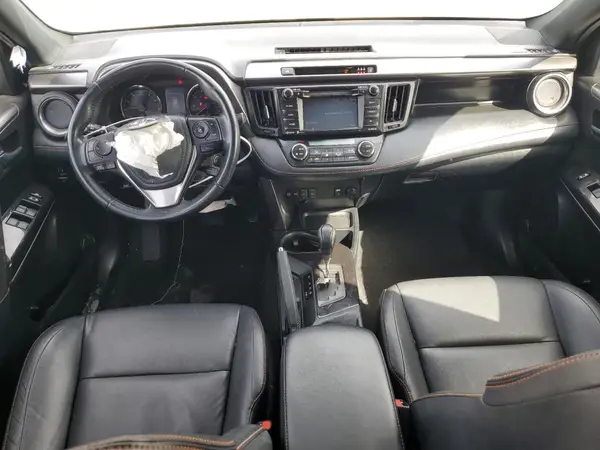 JTMNFREV8JD125996 2018 TOYOTA RAV 4 - Image 8