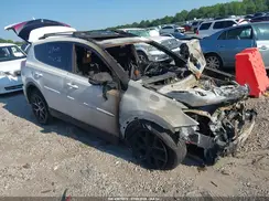 JTMNFREV8JJ186900 2018 TOYOTA RAV 4