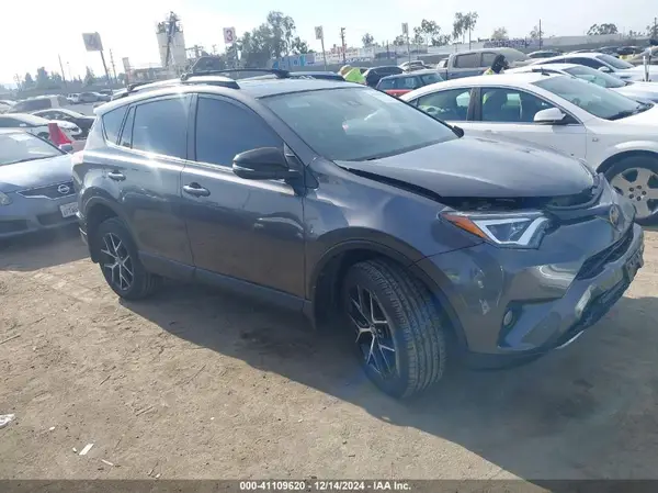 JTMNFREV9HJ706600 2017 TOYOTA RAV 4 - Image 1