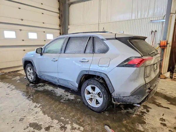 JTMP1RFV0KD012101 2019 TOYOTA RAV 4 - Image 2