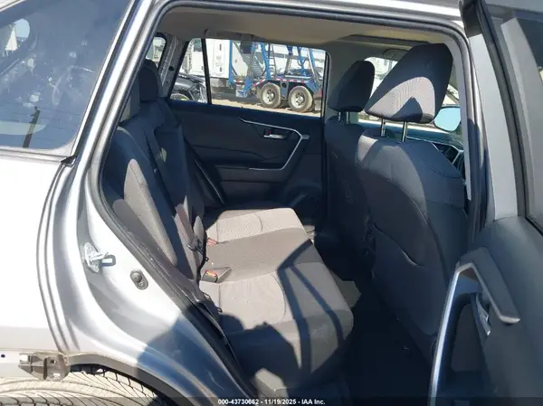 JTMP1RFV0KD022210 2019 TOYOTA RAV 4 - Image 8