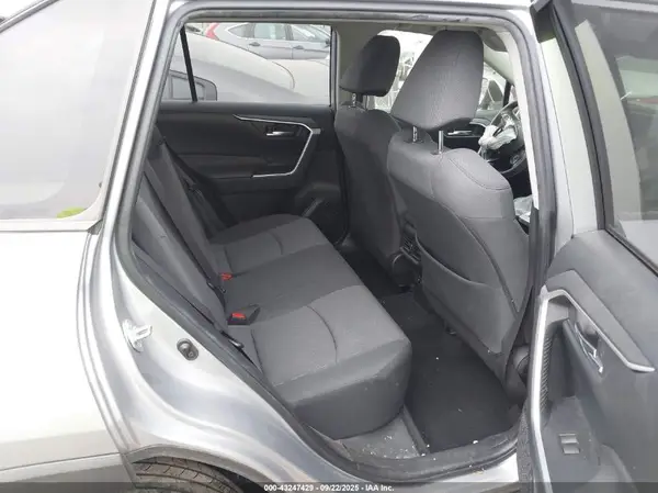JTMP1RFV0KD024555 2019 TOYOTA RAV 4 - Image 8
