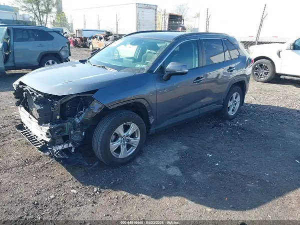 JTMP1RFV0KD512579 2019 TOYOTA RAV 4 - Image 2
