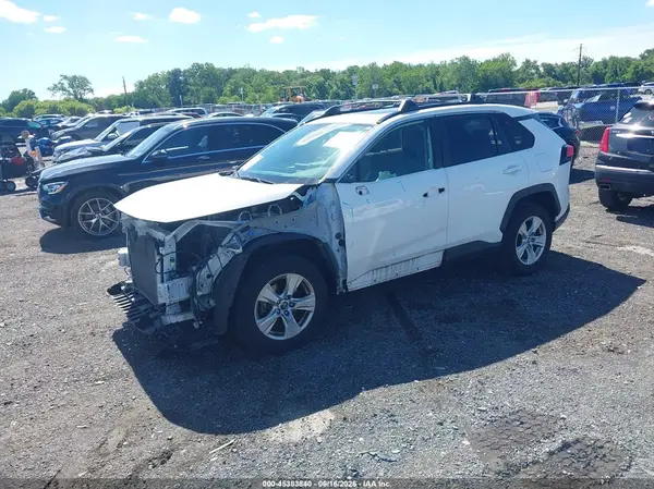 JTMP1RFV0KD516518 2019 TOYOTA RAV 4 - Image 2