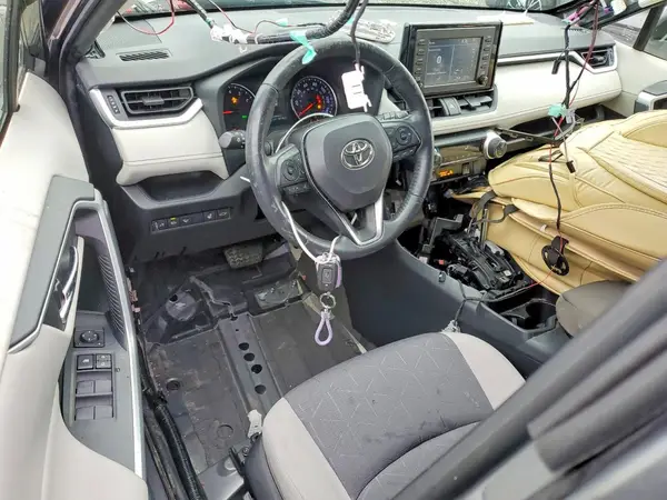 JTMP1RFV1KD005013 2019 TOYOTA RAV 4 - Image 8