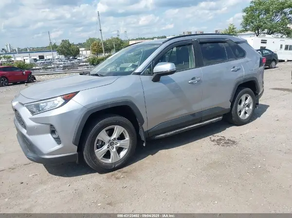 JTMP1RFV1KD005111 2019 TOYOTA RAV 4 - Image 2