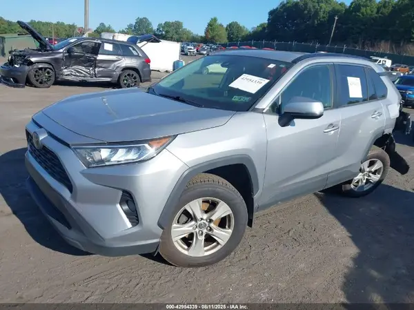 JTMP1RFV1KD017257 2019 TOYOTA RAV 4 - Image 2