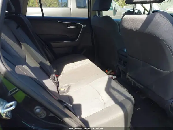 JTMP1RFV1KD023530 2019 TOYOTA RAV 4 - Image 8