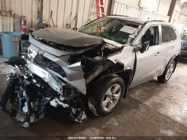 JTMP1RFV1KD024418 2019 TOYOTA RAV 4 - Image 2