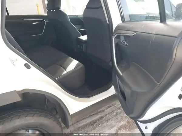 JTMP1RFV1KD030896 2019 TOYOTA RAV 4 - Image 8